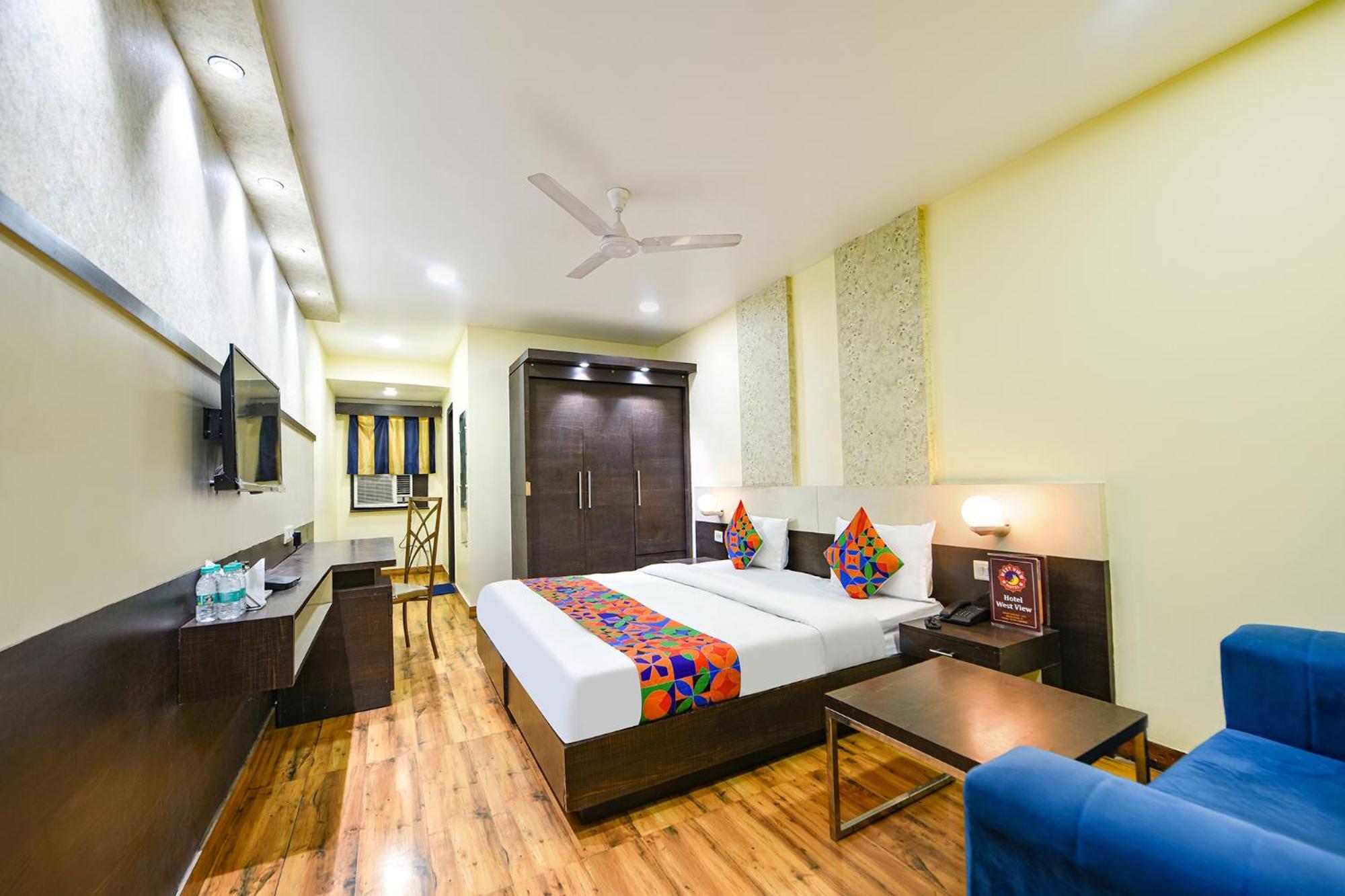 OYO 10887 Hotel West View Ghaziabad Exterior foto